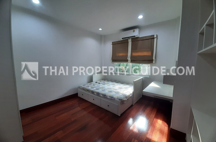 House with Shared Pool in Sukhumvit 